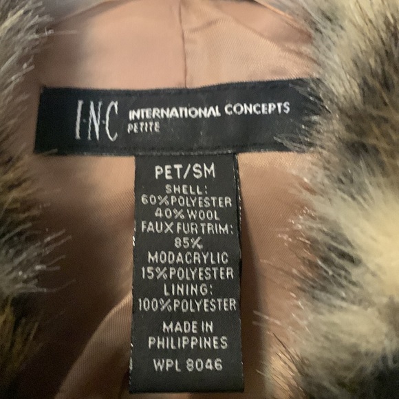 Tan blazer wool with leopard trim in collar and sleeves barely worn - Picture 3 of 5